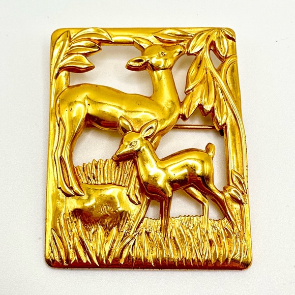 Antique Sterling Silver Coro Brooch Gold Vermeil Figural Deer Doe Fawn Pin - Picture 1 of 13
